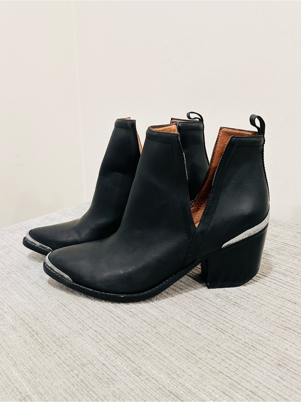 Jeffrey Campbell Cromwell Black Distressed Leather Cutout Western Booties Size 8